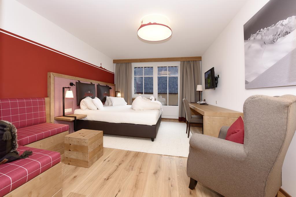 Berg-Spa & Hotel Zamangspitze Sankt Gallenkirch Esterno foto