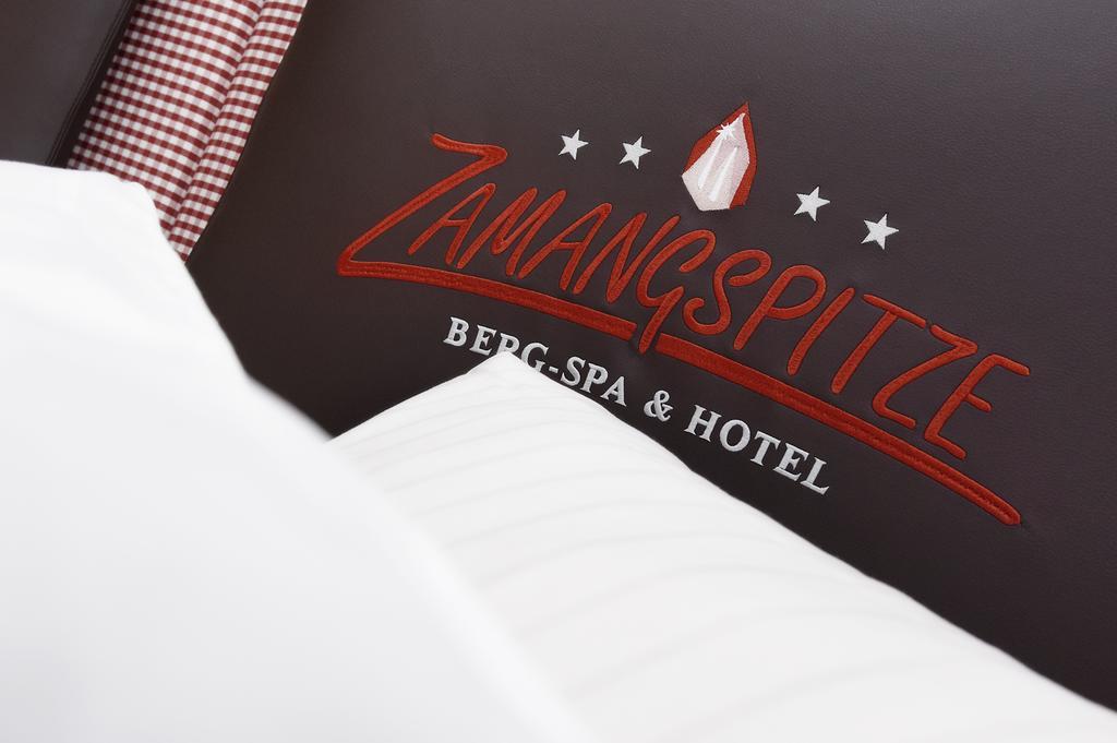Berg-Spa & Hotel Zamangspitze Sankt Gallenkirch Esterno foto
