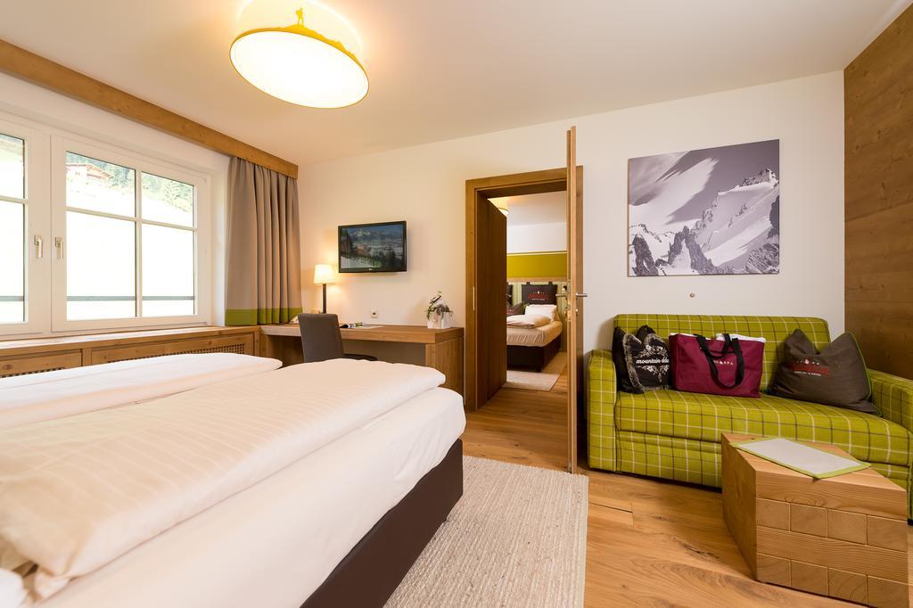 Berg-Spa & Hotel Zamangspitze Sankt Gallenkirch Esterno foto