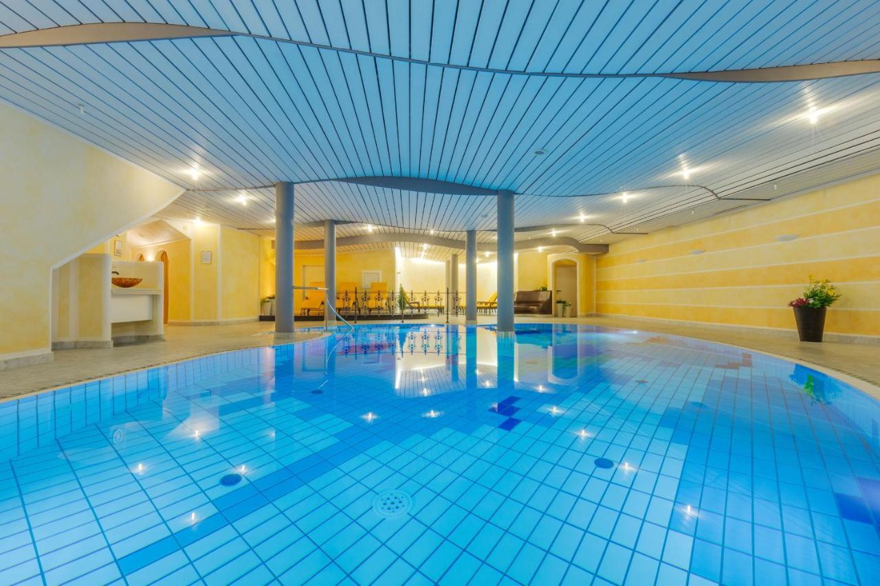 Berg-Spa & Hotel Zamangspitze Sankt Gallenkirch Esterno foto