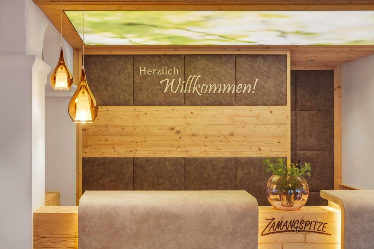 Berg-Spa & Hotel Zamangspitze Sankt Gallenkirch Esterno foto